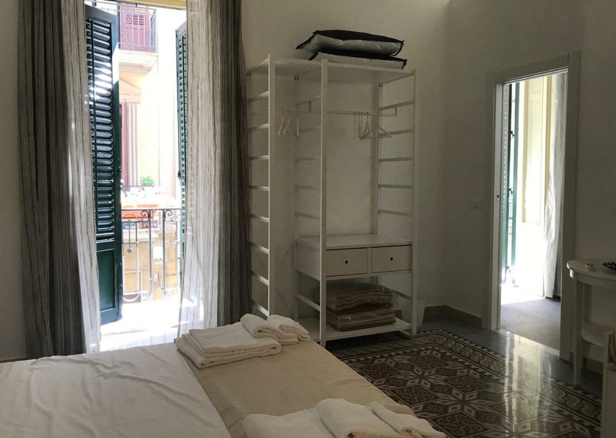 Fofino'S Rooms Palermo Exterior foto
